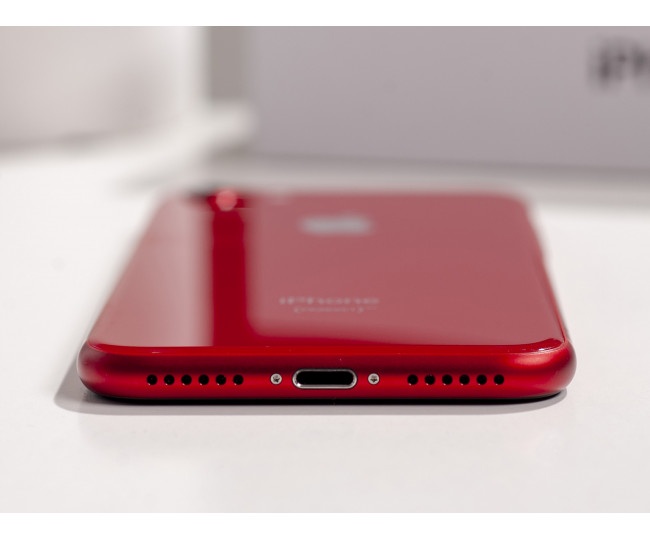 iPhone 8 64GB Red б/у