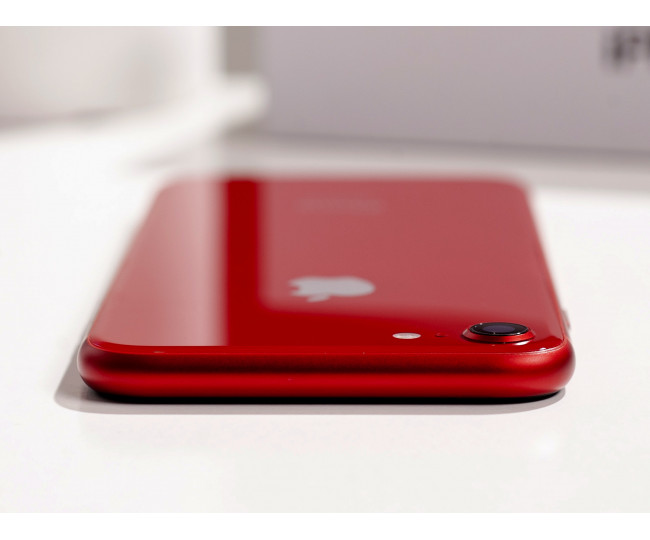 iPhone 8 64GB Red б/у