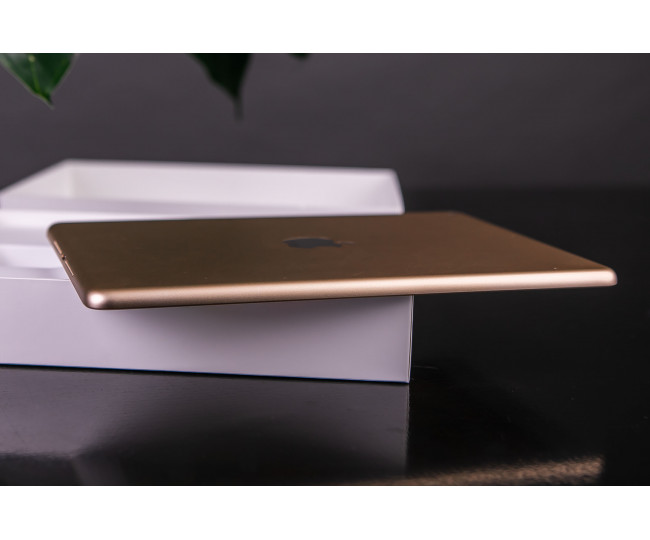 iPad 9.7' (2017)  Wi-Fi, 128gb, Gold б/у