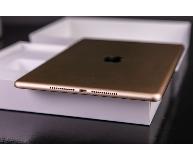 iPad 9.7' (2017)  Wi-Fi, 128gb, Gold б/у