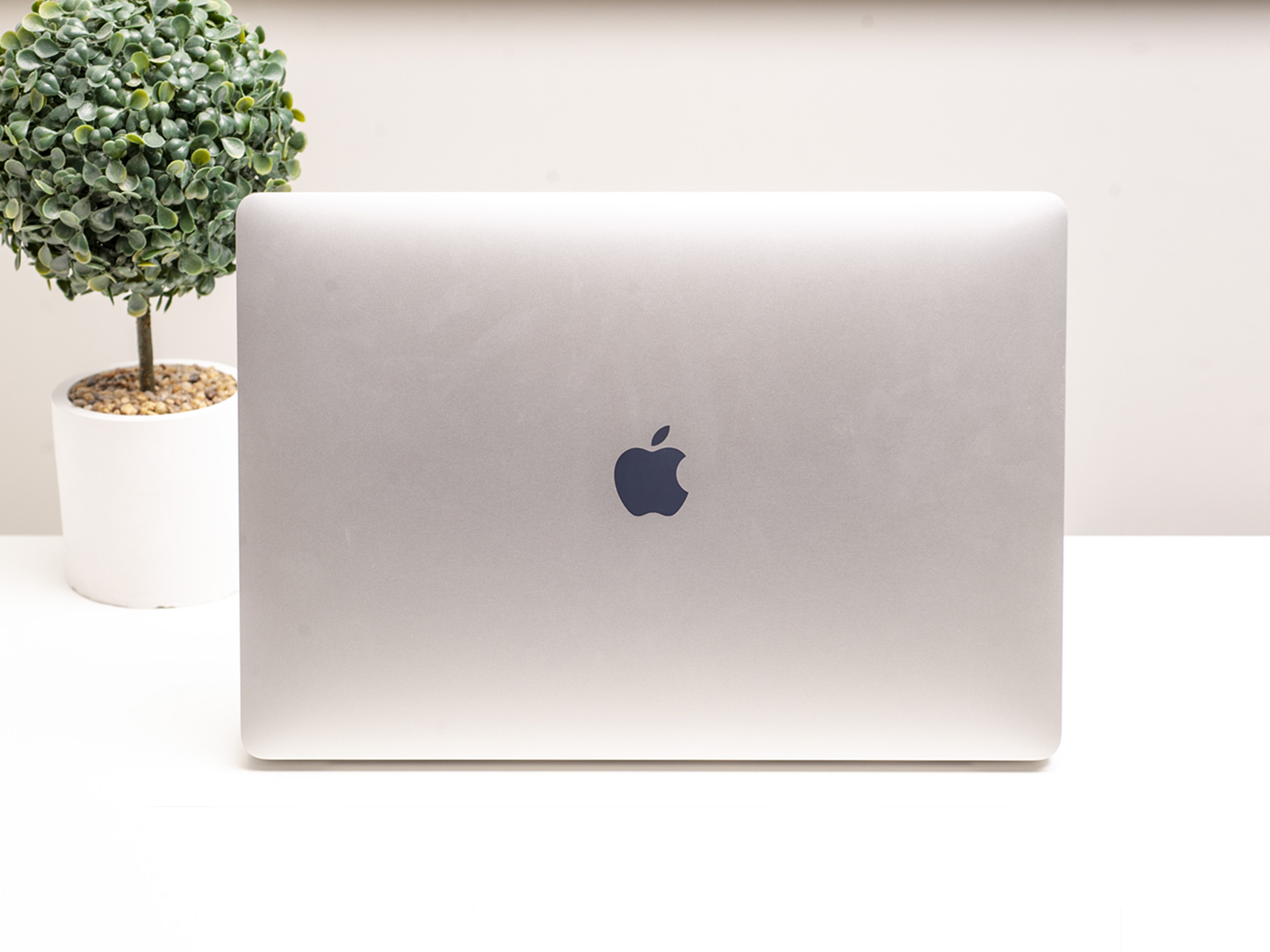 Apple MacBook Pro 15 Silver 2018 (MR962) б/у